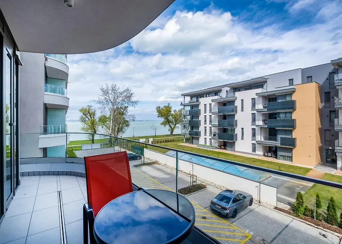 Myflat Wave Botanic Apartment