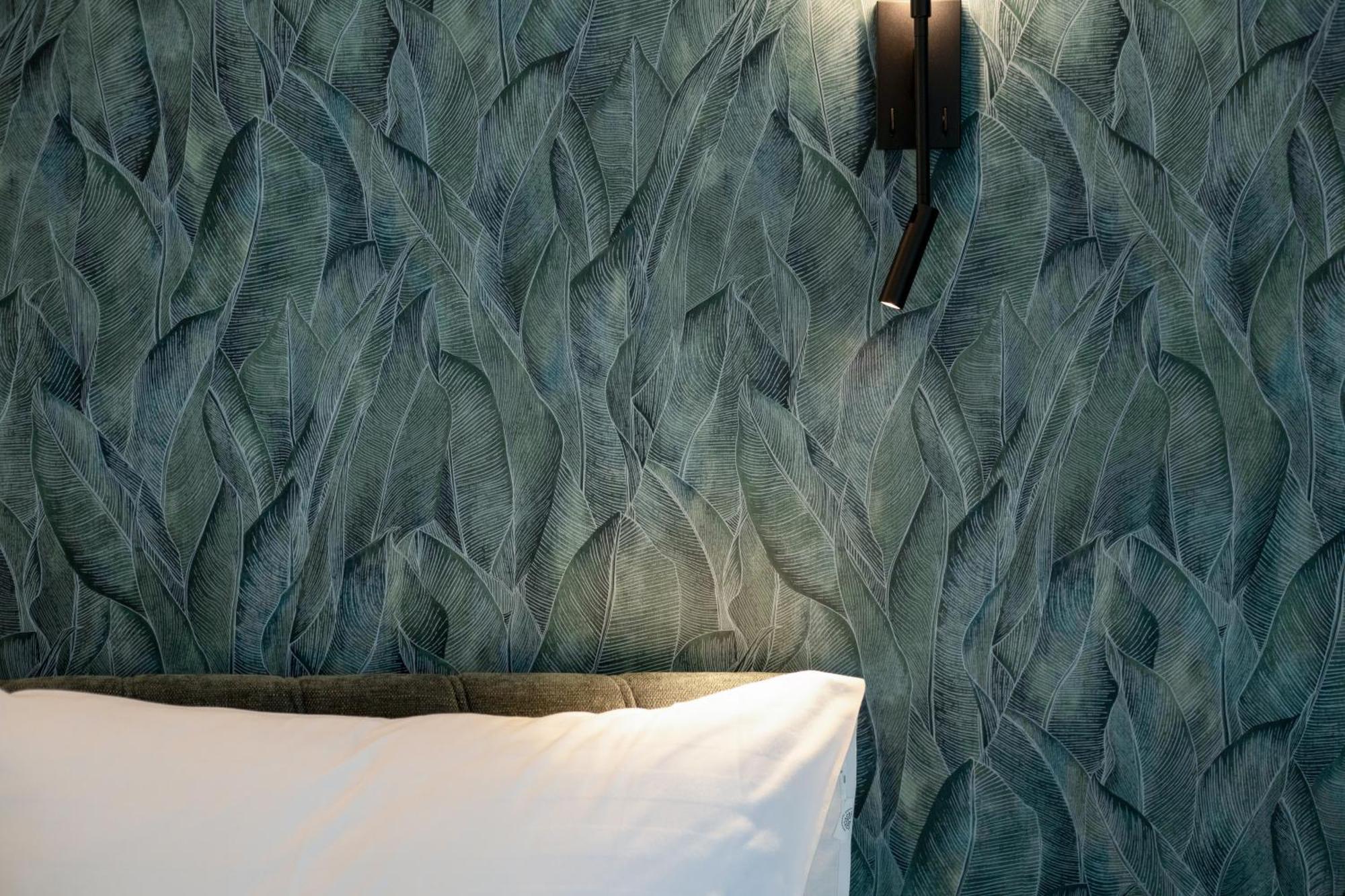Myflat Wave Botanic Apartment